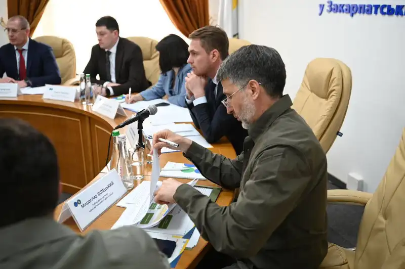 Податкова служба приїхала на Закарпаття: що обговорювали з бізнесом та громадами
