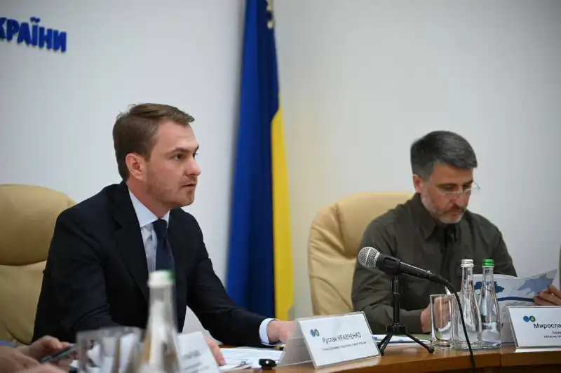 Податкова служба приїхала на Закарпаття: що обговорювали з бізнесом та громадами