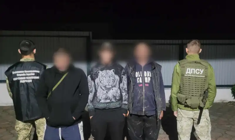 Нічна спроба втечі: трьох жителів Виноградівщини затримали на кордоні з Румунією