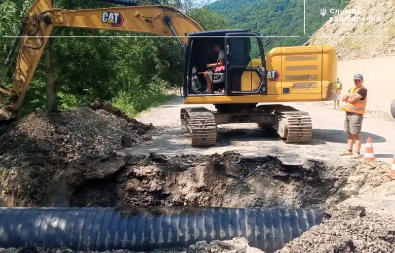 На Закарпатті відновлюють ключову ділянку траси Н-09: завершено дренаж та ремонт основи