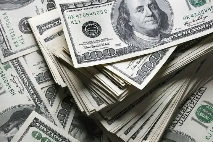 Прогноз курсу долара до 15 серпня: чого чекати українцям